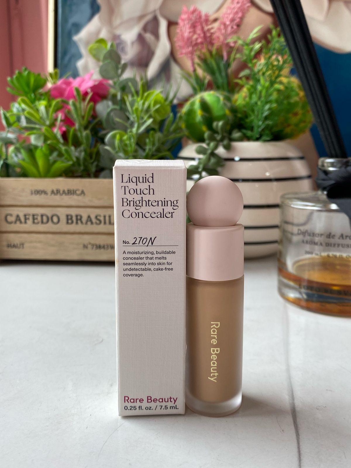 Corrector liquido rare beauty