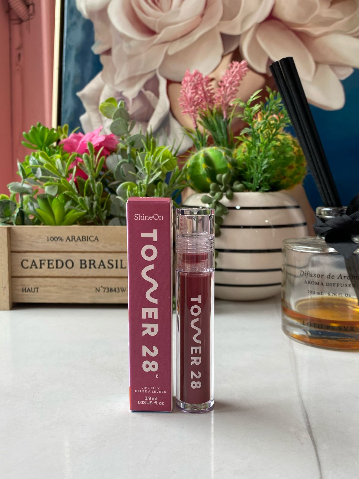 Gloss labial hidratante - Tower28