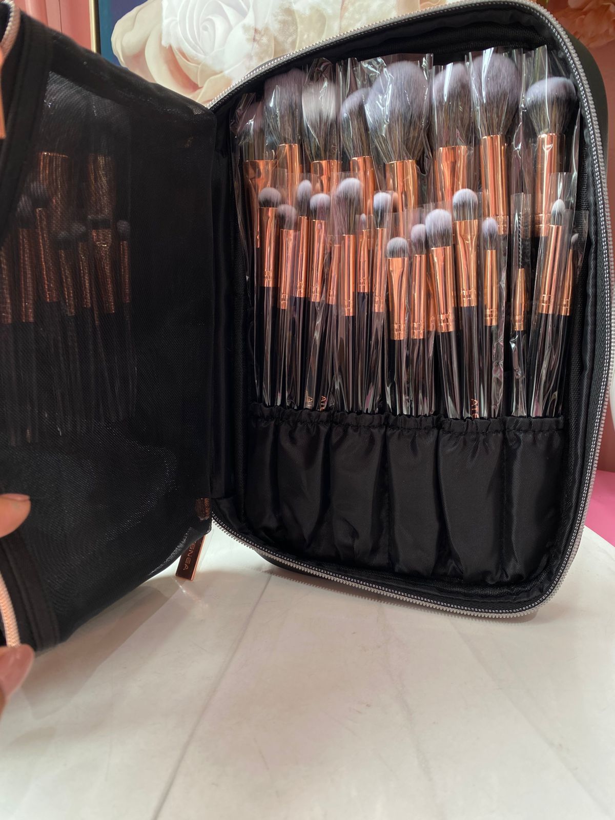 Kit de brochas + Maletín maquillaje profesional