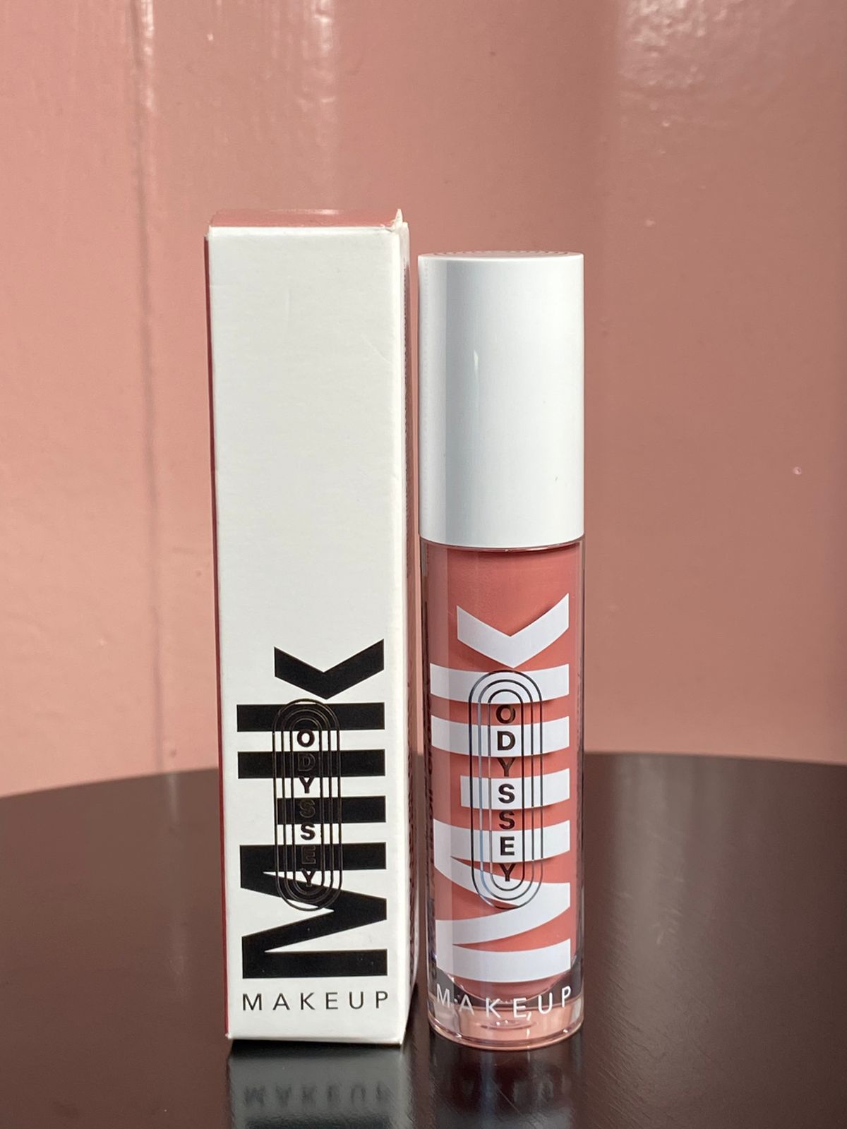 Brillo labial hidratante no pegajoso Odyssey